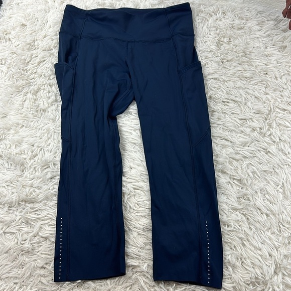 Lululemon Fast & Free Crop II *Nulux 19" True Navy - Picture 1 of 6